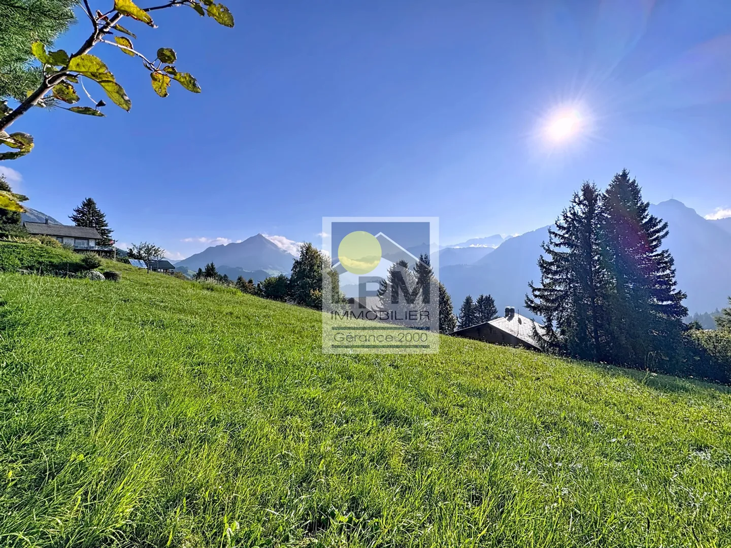 Terreno edificabile spazioso con vista panoramica - Foto 1 di 6