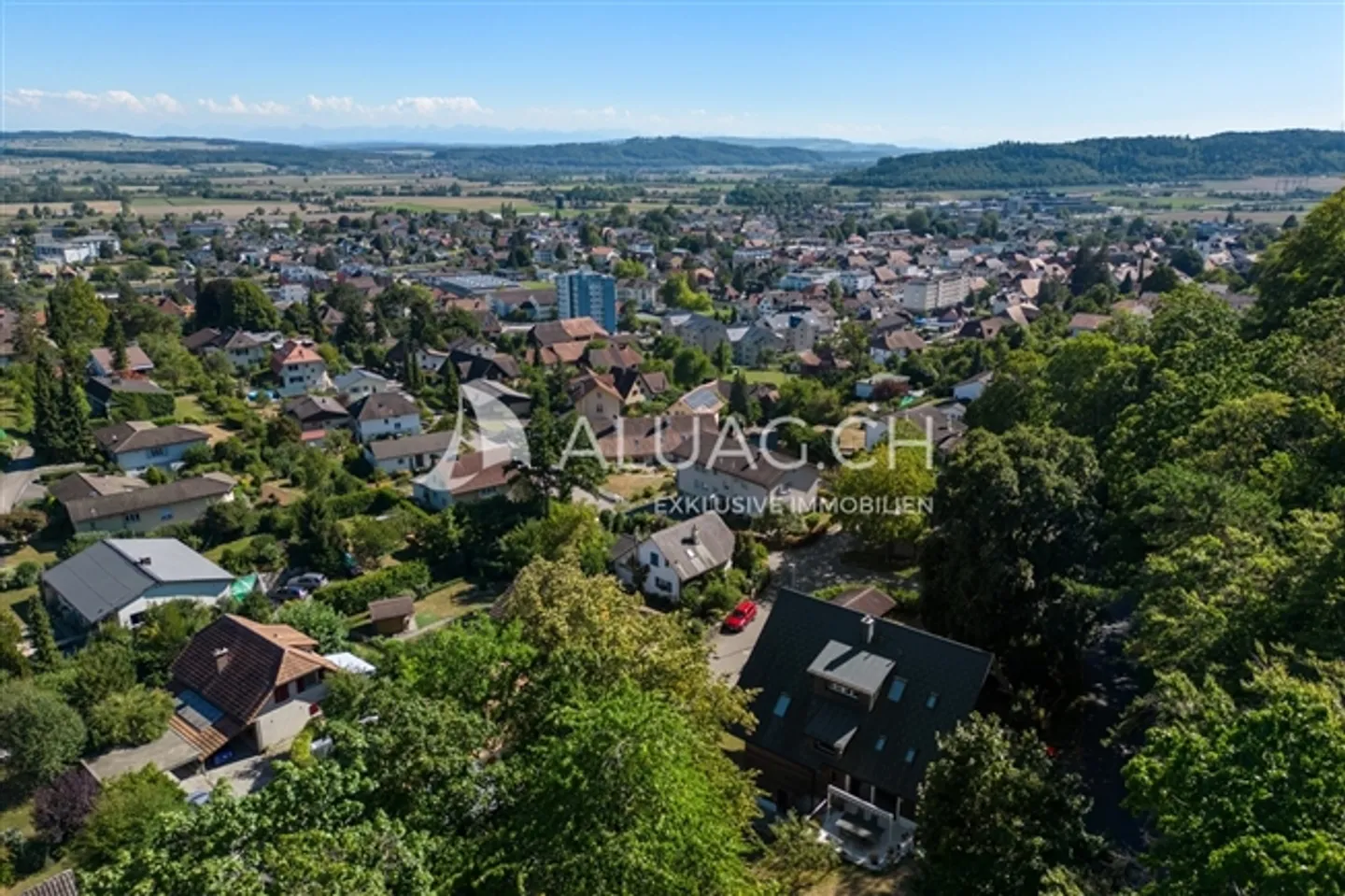 APPARTAMENTO LUMINOSO DI 4,5 STANZE CON GIARDINO D'INVERNO - Foto 3 di 11