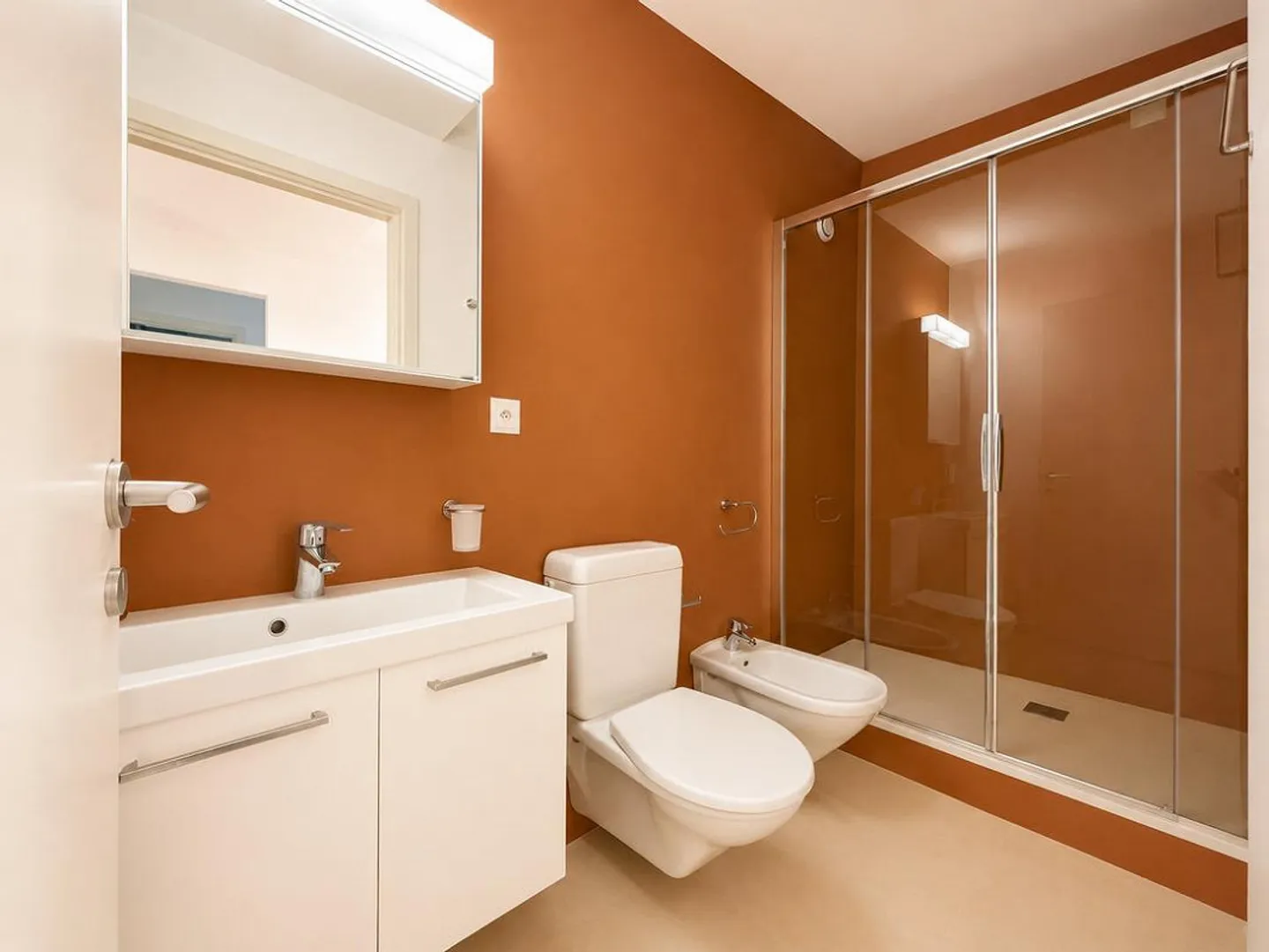 LUGANO - FOR RENT BRIGHT 4.5 ROOMS WITH TERRACE - Photo 7 of 9