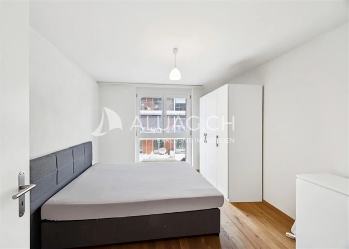 APPARTAMENTO LUMINOSO DI 4,5 STANZE CON GIARDINO D'INVERNO - Foto 6 di 11