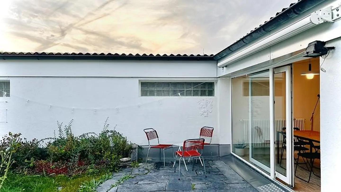 4½ ROOM HOUSE IN STALLIKON (ZH), FURNISHED - Photo 3 of 10