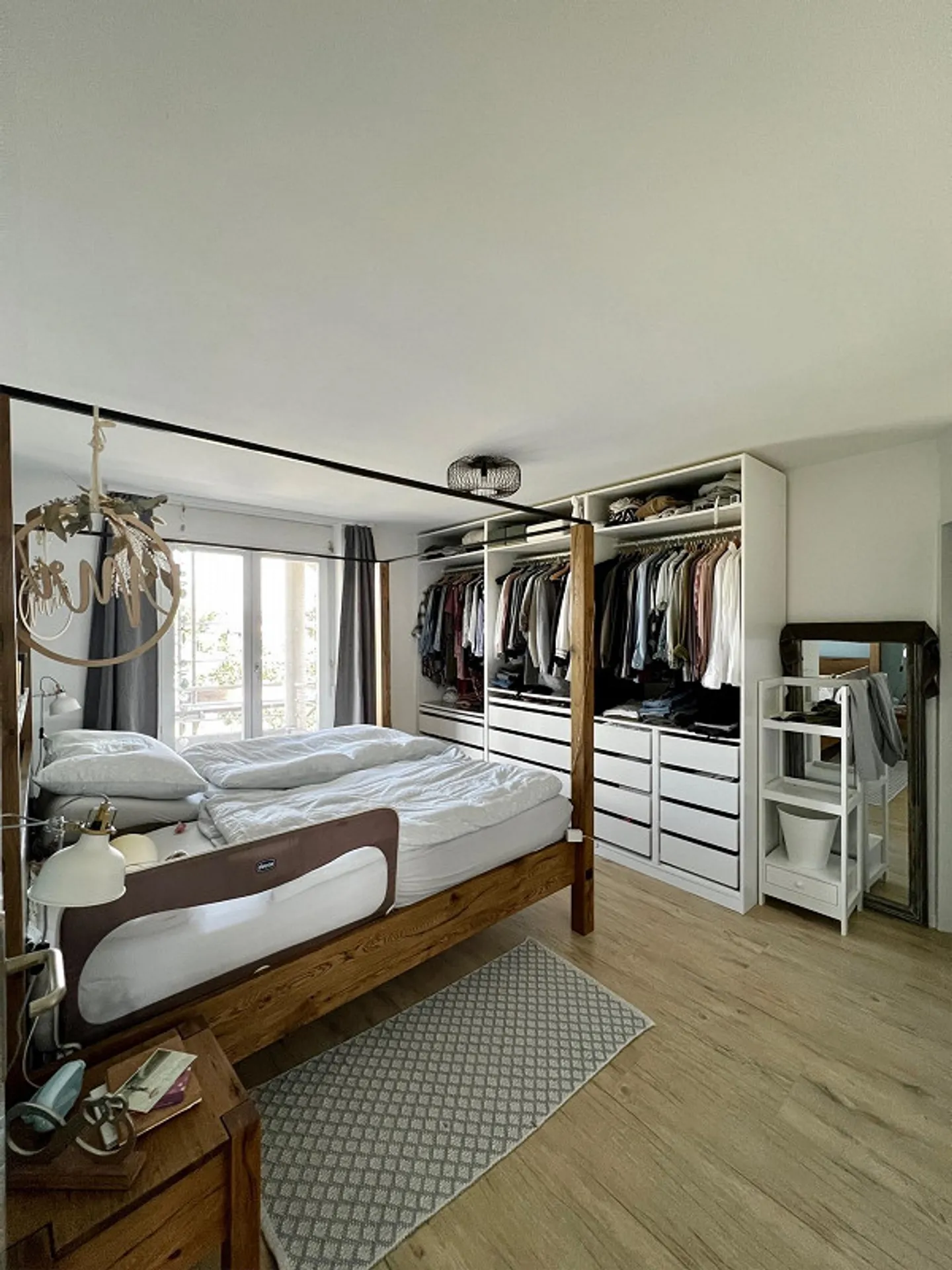 Ampio appartamento ristrutturato di 5,5 stanze con galleria - Foto 9 di 18