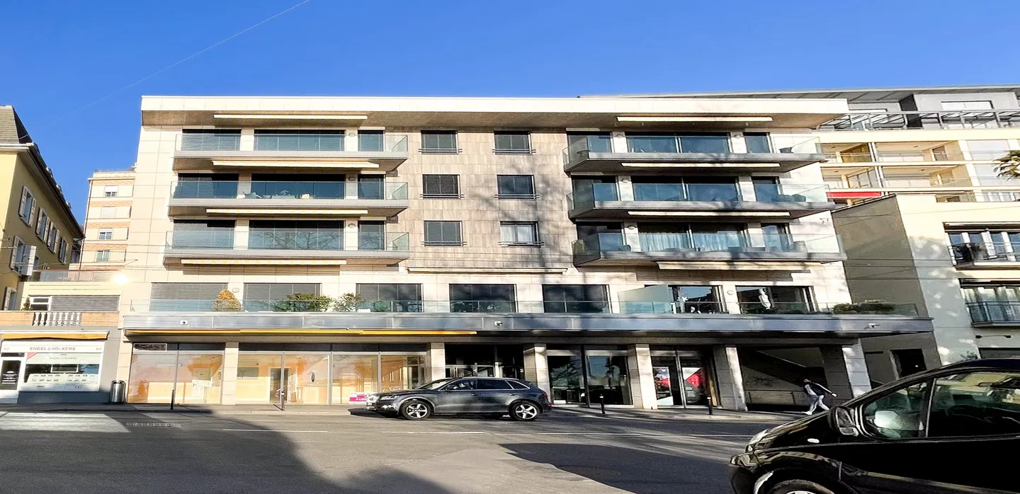 Appartamento in vendita - Foto 2 di 4