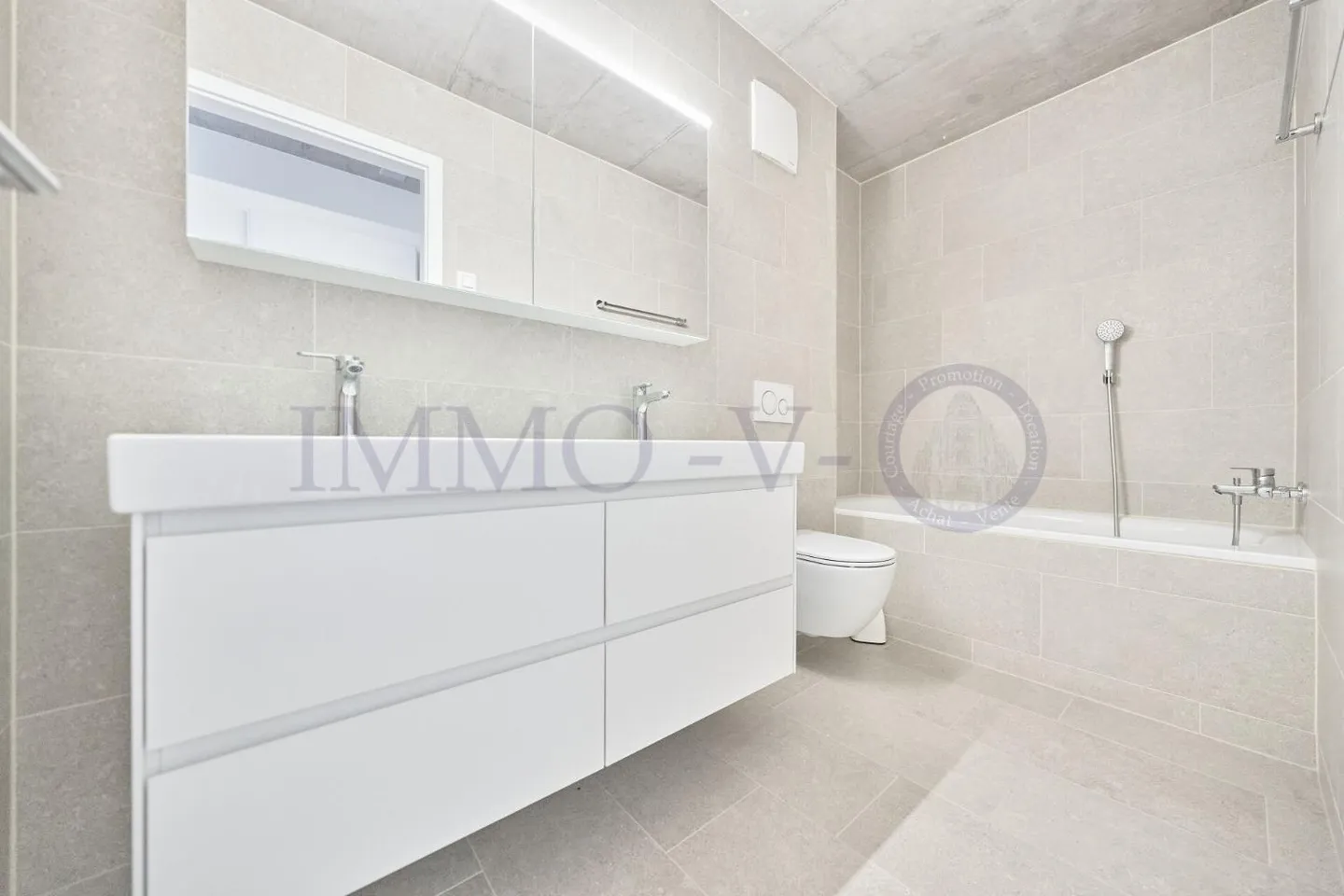 Luxuswohnung mit Terrasse - Foto 9 von 9