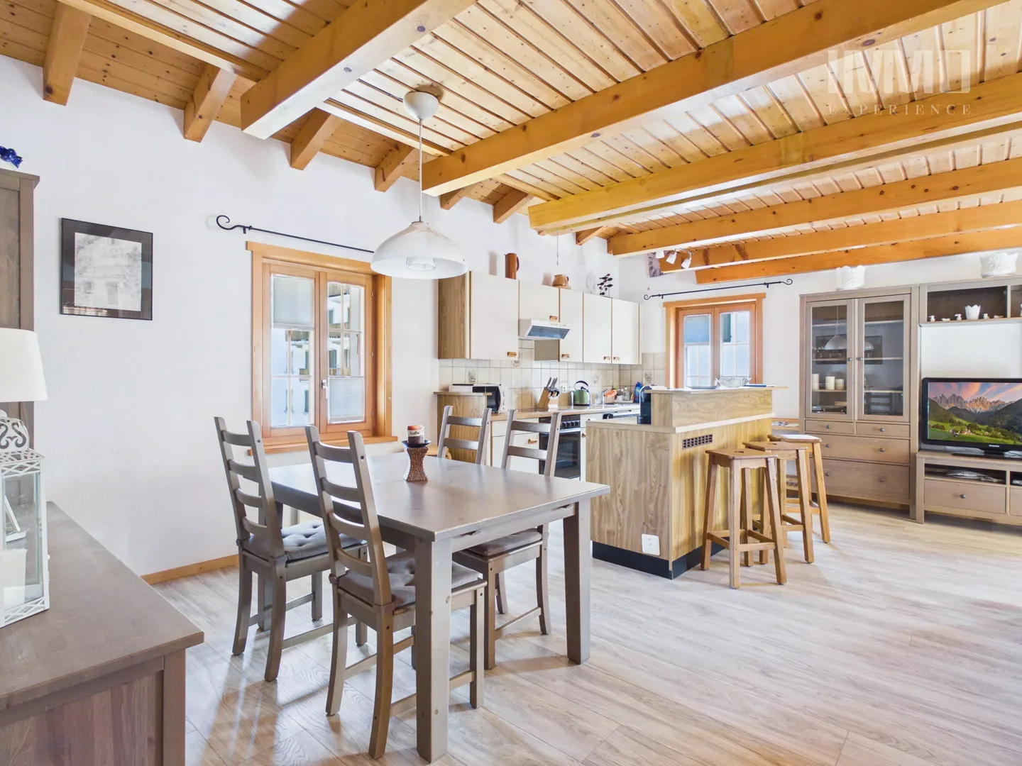 Appartamento Duplex con Caffè-Ristorante - Foto 11 di 33