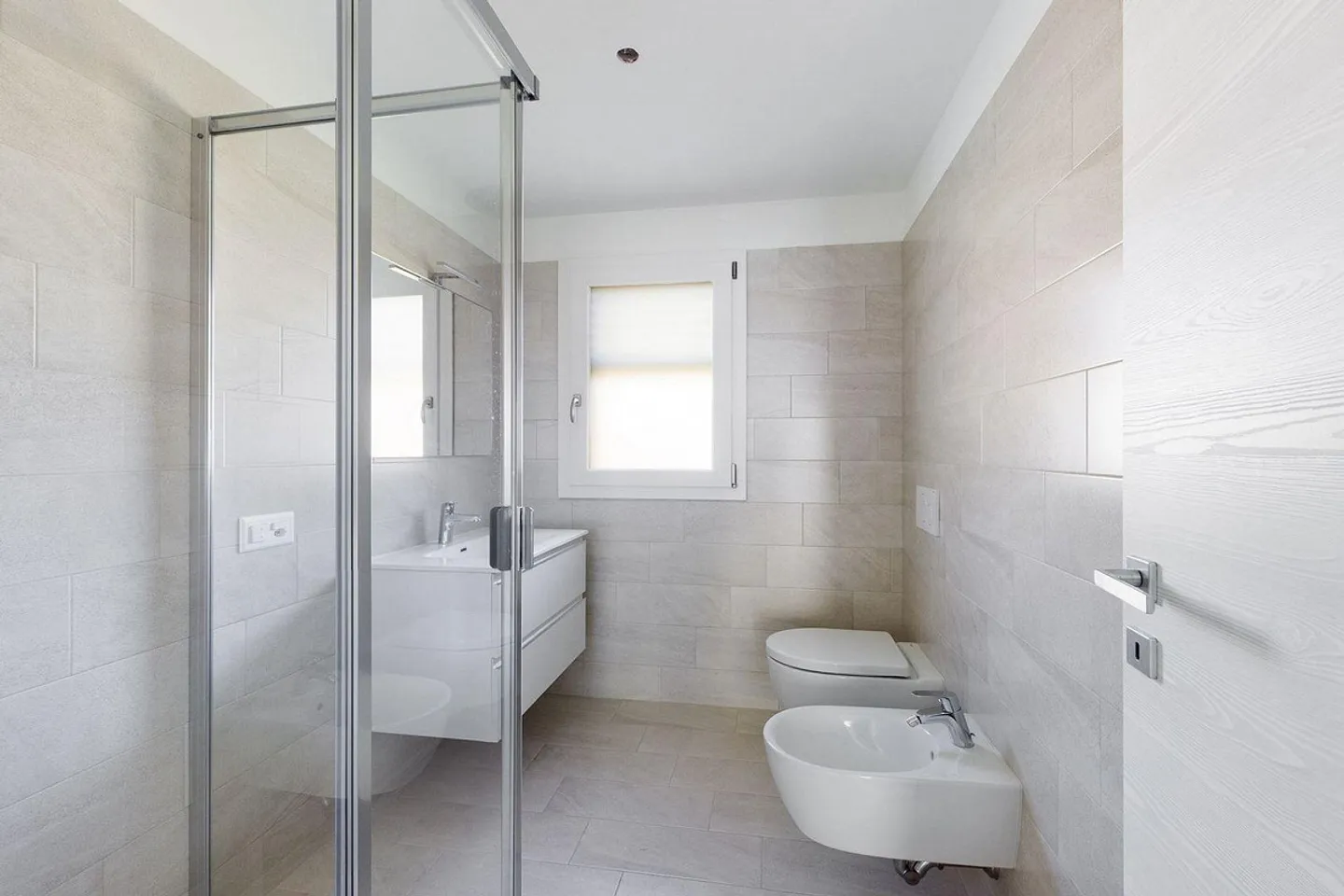 Modern apartment immersed in nature with splendid terrace - ... - Photo 11 of 14