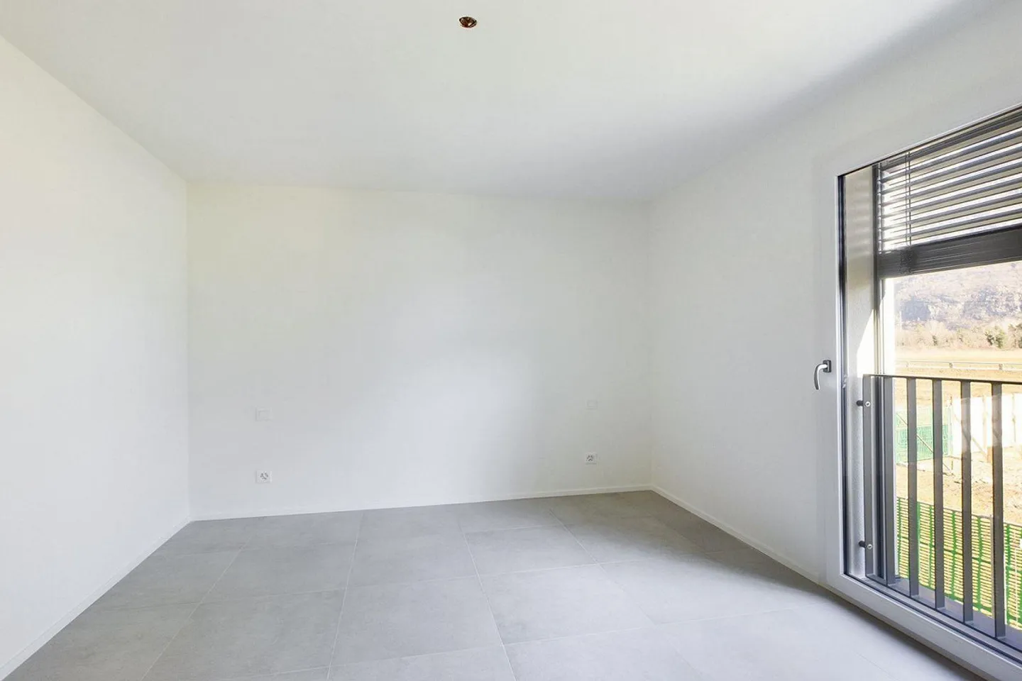 Modern apartment immersed in nature with splendid terrace - ... - Photo 8 of 14