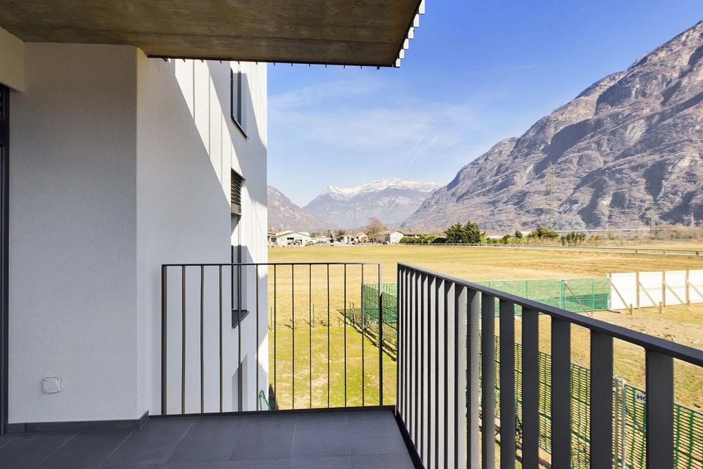 Modern apartment immersed in nature with splendid terrace - ... - Photo 10 of 14