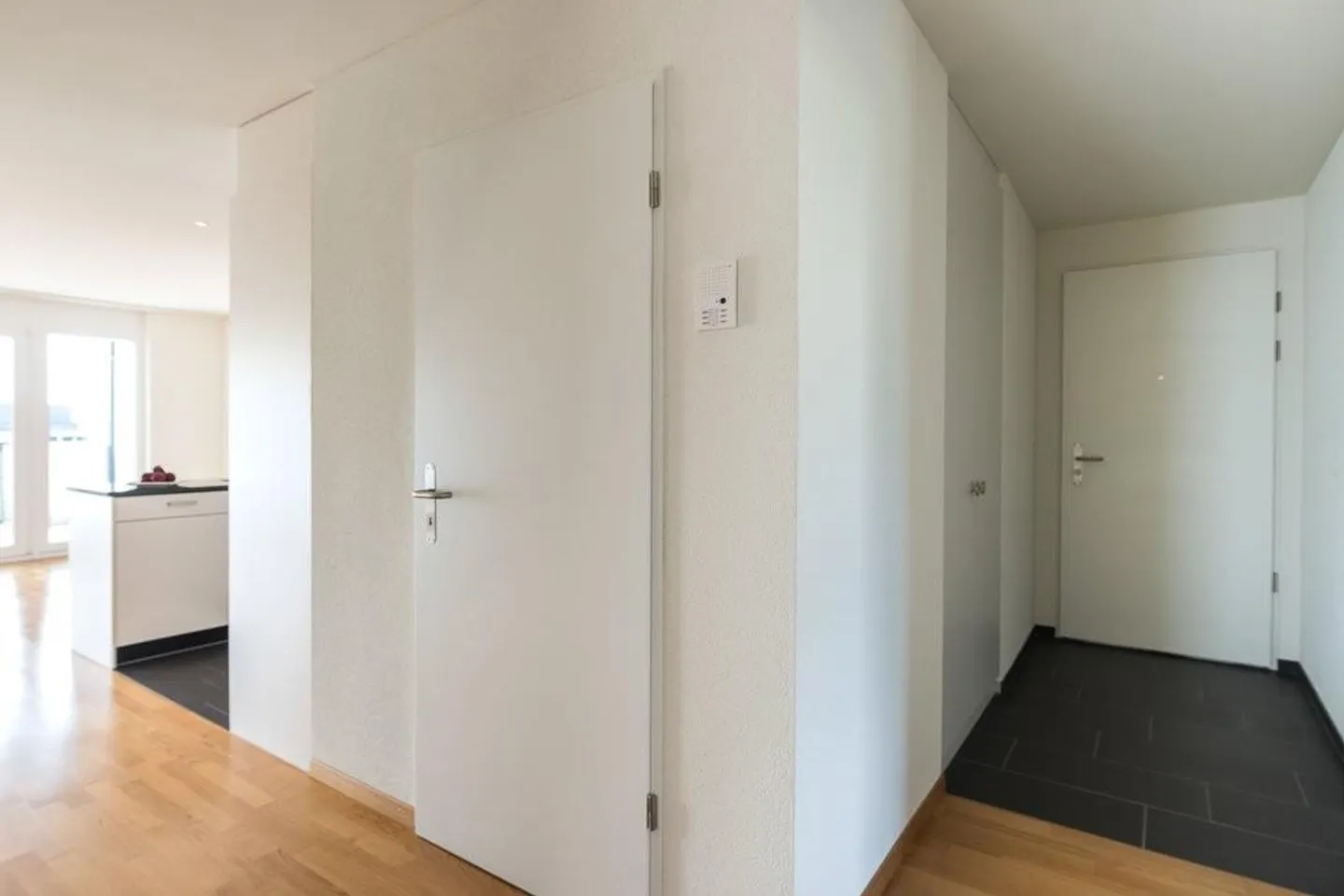 Modernes 3.5-Zimmer Apartment - Foto 7 von 8