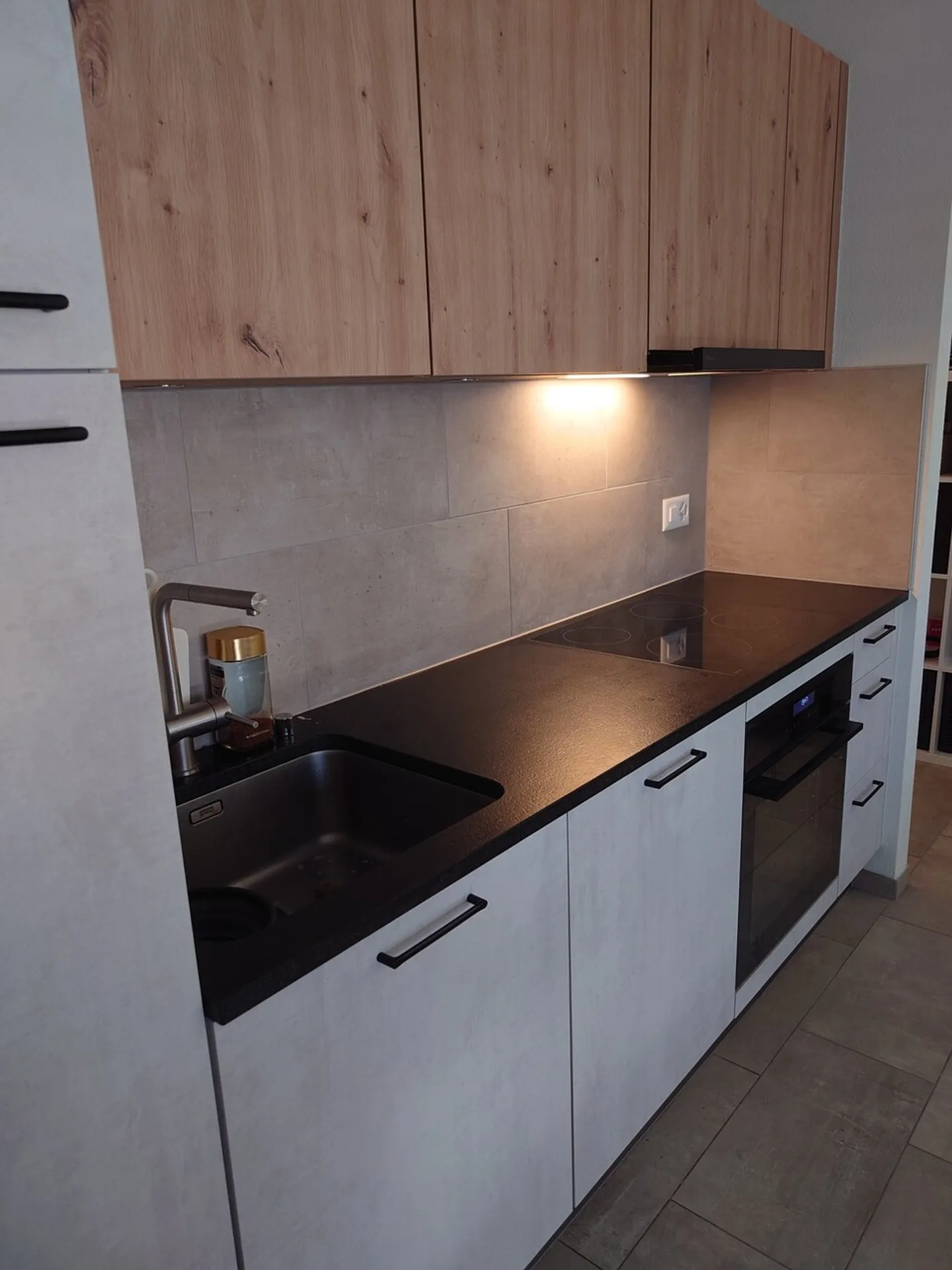 Furnished Apartment - Photo 3 of 9