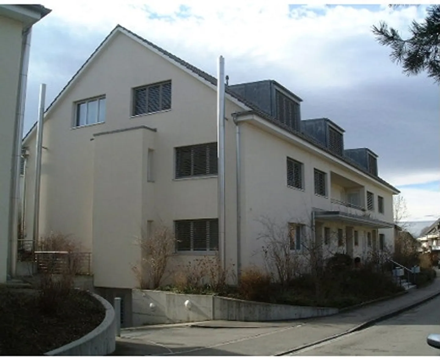 Beautiful 5.5 Maisonette Garden Apartment in Riehen - Photo 1 of 8