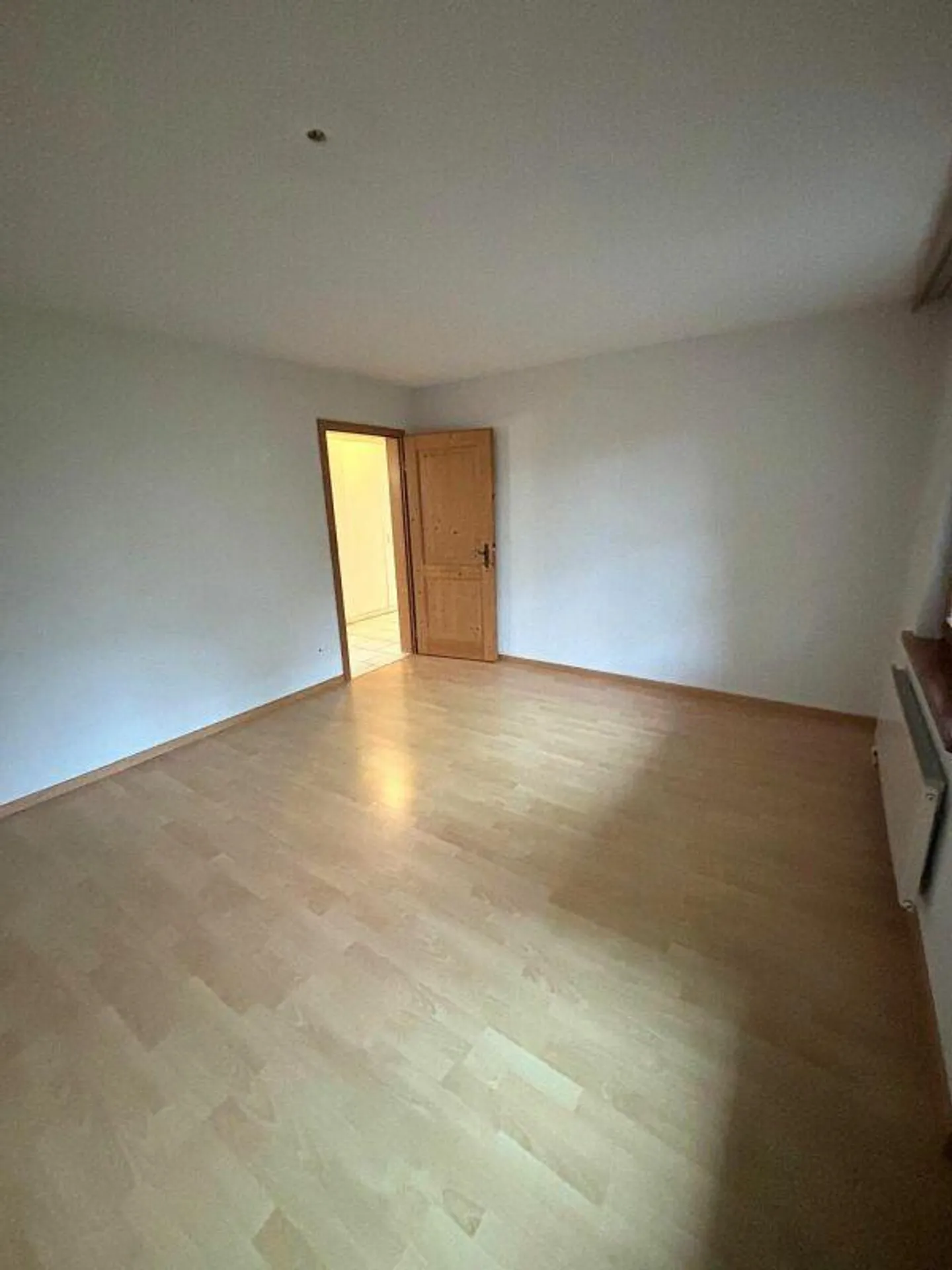 Gemütliche 2.5-Zi Wohnung mit Sitzplatz - Foto 8 von 10