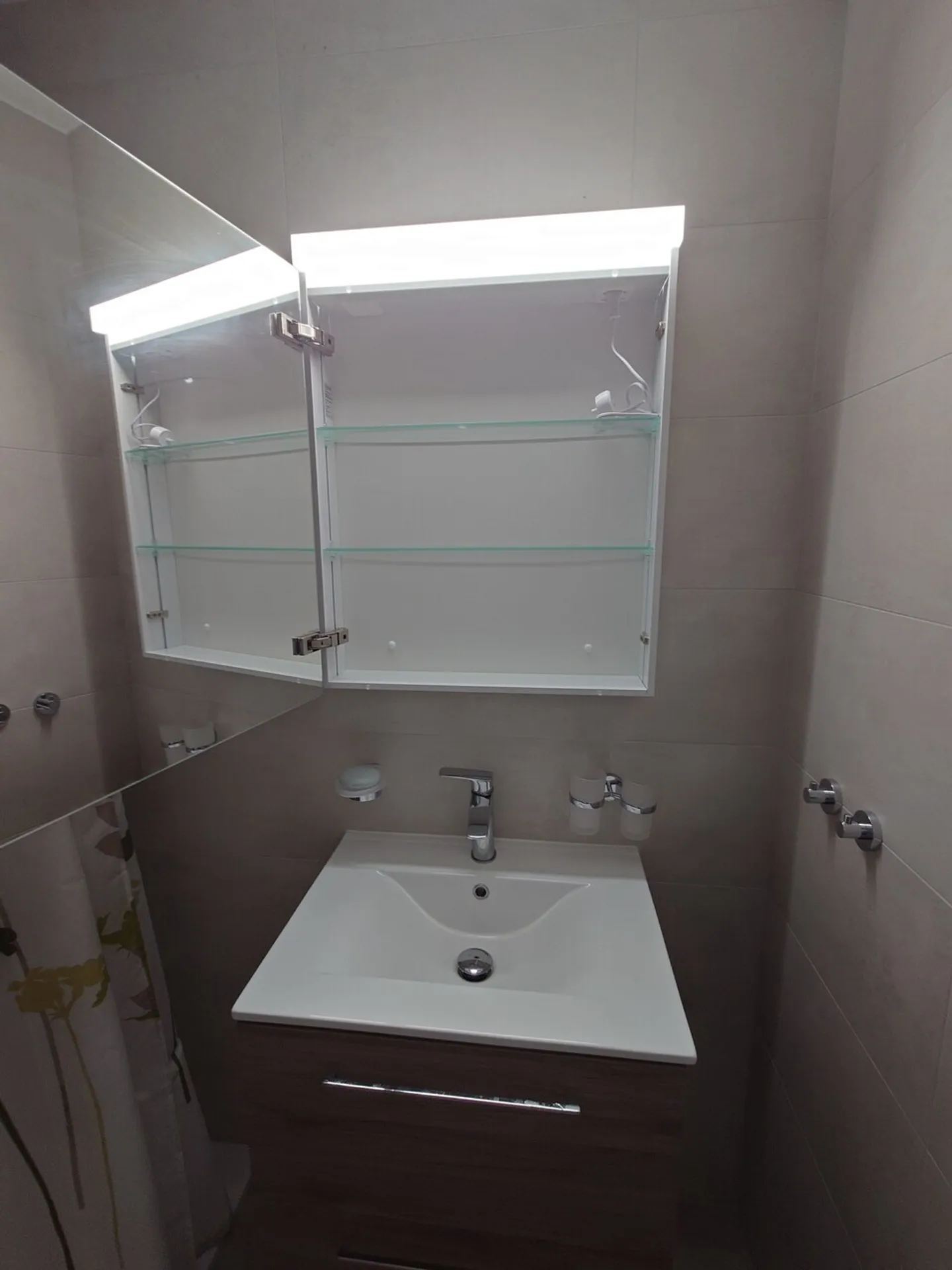 Furnished Apartment - Photo 5 of 9