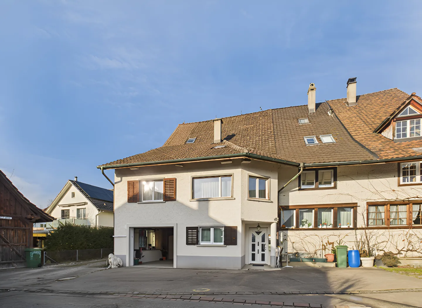 5.5-Zimmer Reiheneckhaus an beliebter Wohnlage - Volketswil  - Foto 1 von 15