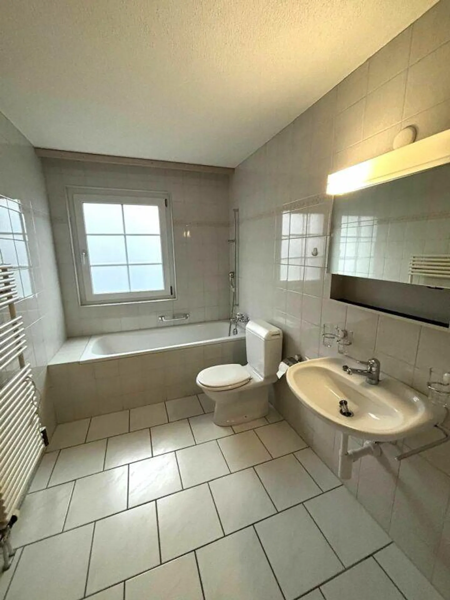 Gemütliche 2.5-Zi Wohnung mit Sitzplatz - Foto 9 von 10