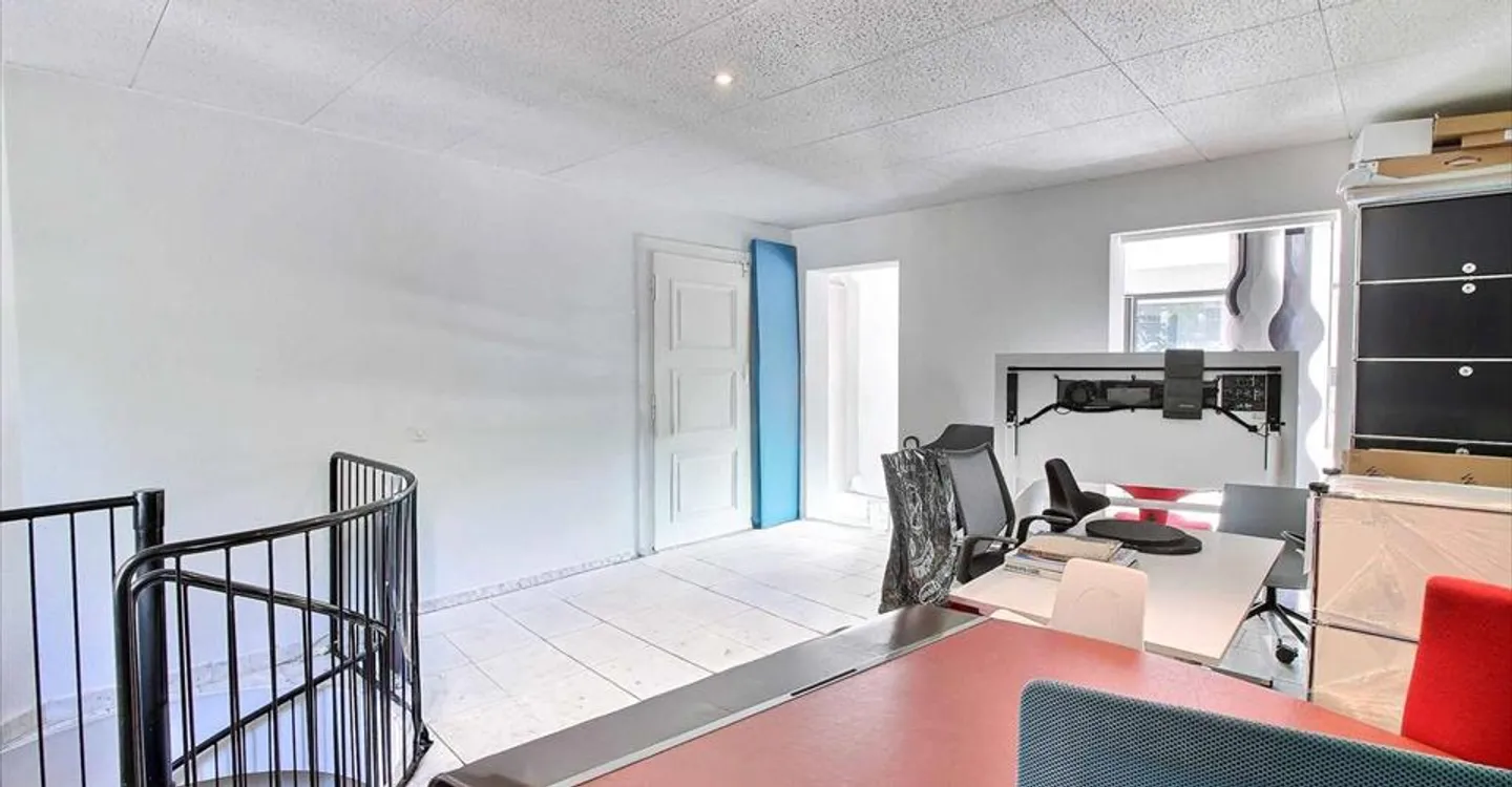 Office space for rent - Photo 6 of 7