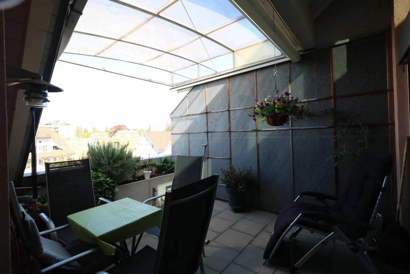 Duplex 5 1/2 pièces avec superbe terrasse sur le toit - Photo 5 sur 11