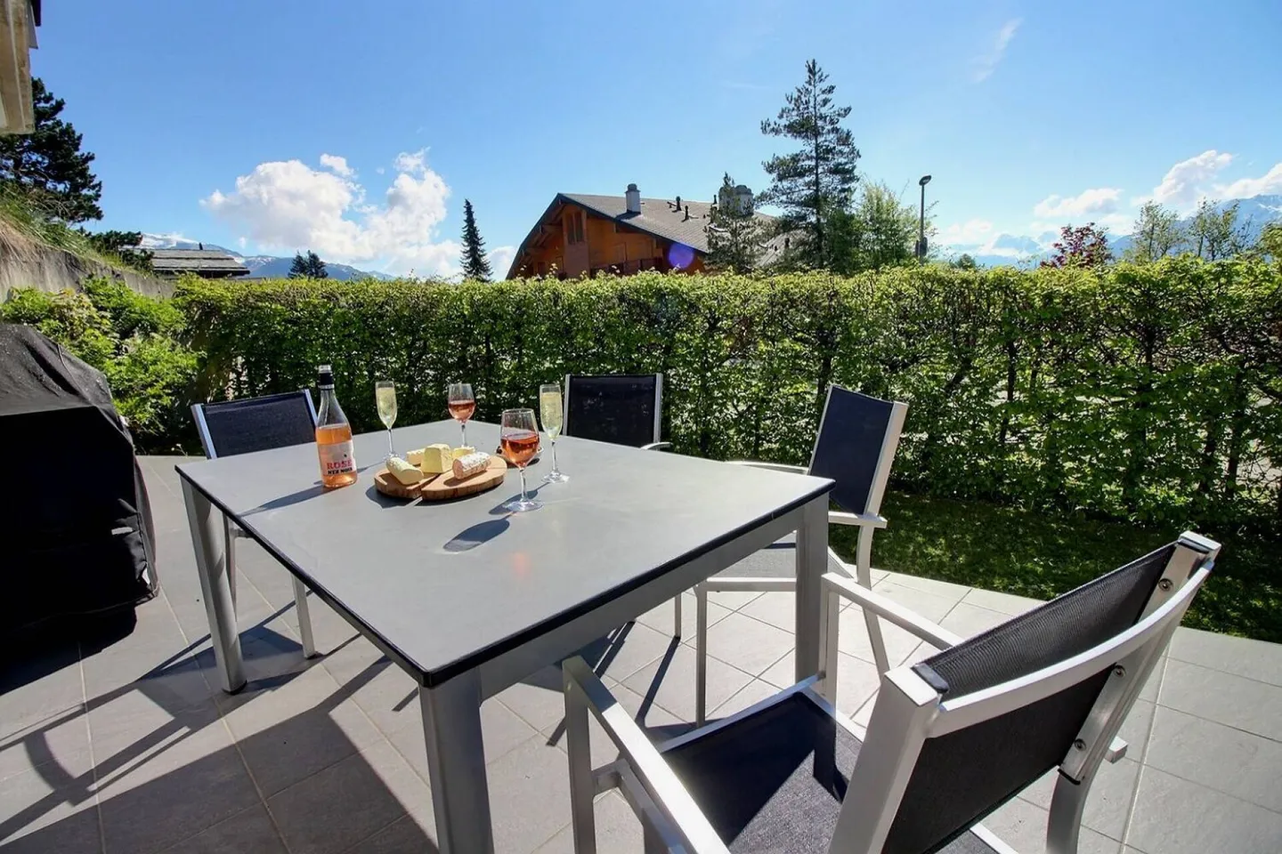 AV12 RI 1 - Photo 10 of 12