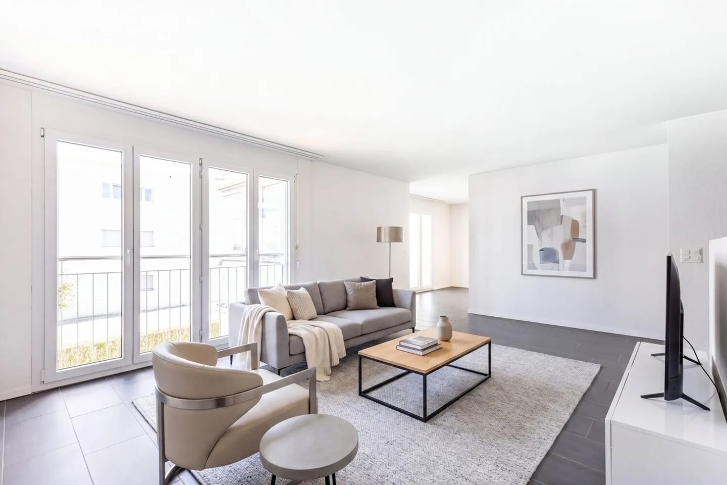 Attractive 3.5-room apartment on the ground floor - including child discount! - Photo 2 of 11