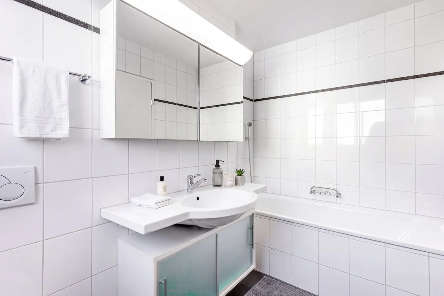 Attractive 3.5-room apartment on the ground floor - including child discount! - Photo 4 of 11