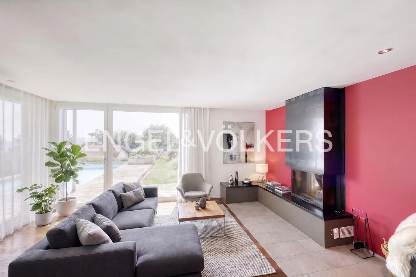 Spacious. Bright. Stylish. - Photo 3 of 7