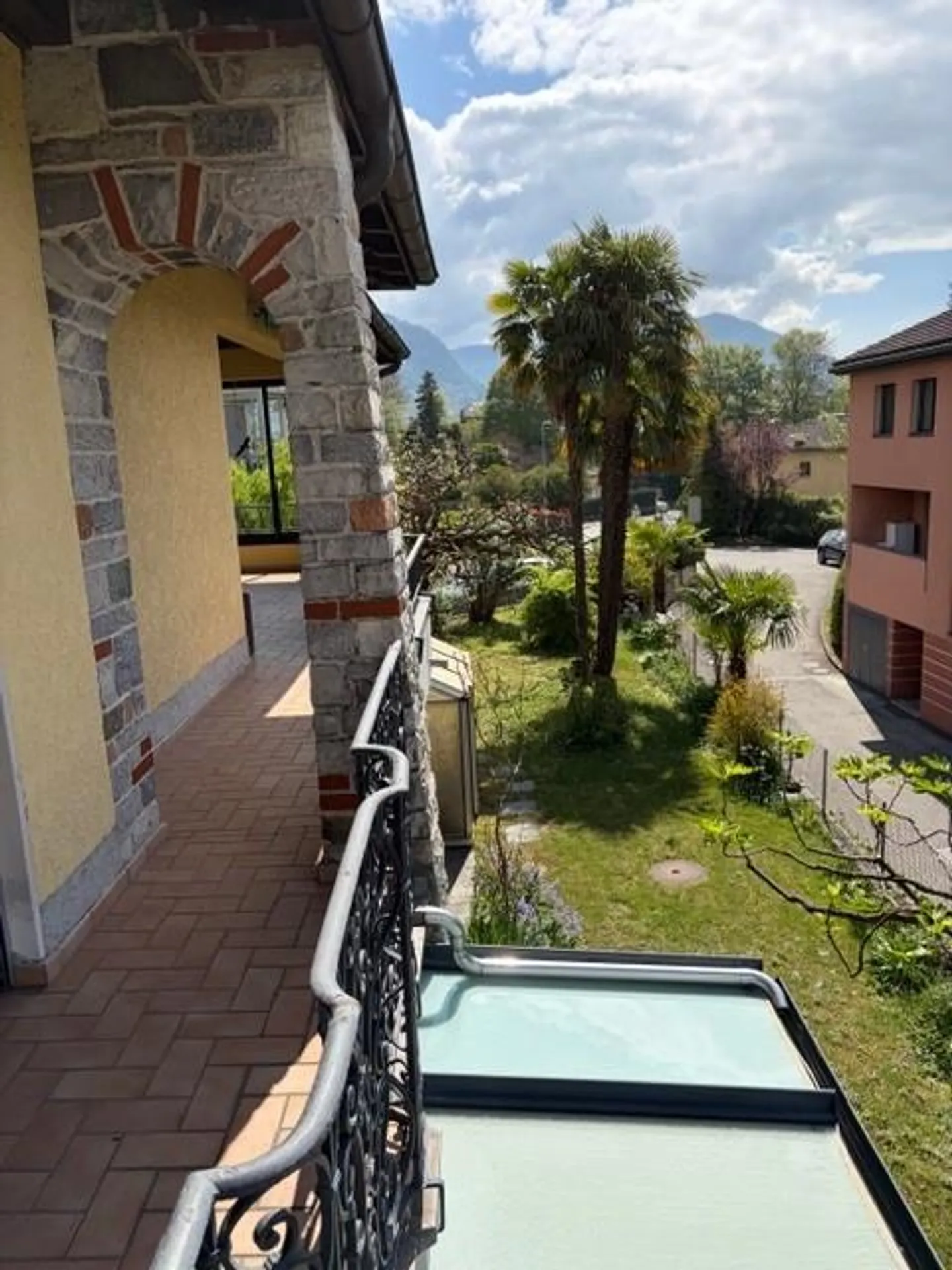 À LOUER APPARTEMENT SPACIEUX ET LUMINEUX PROCHE DES PRINCIPAUX SERVICES - Photo 6 sur 11