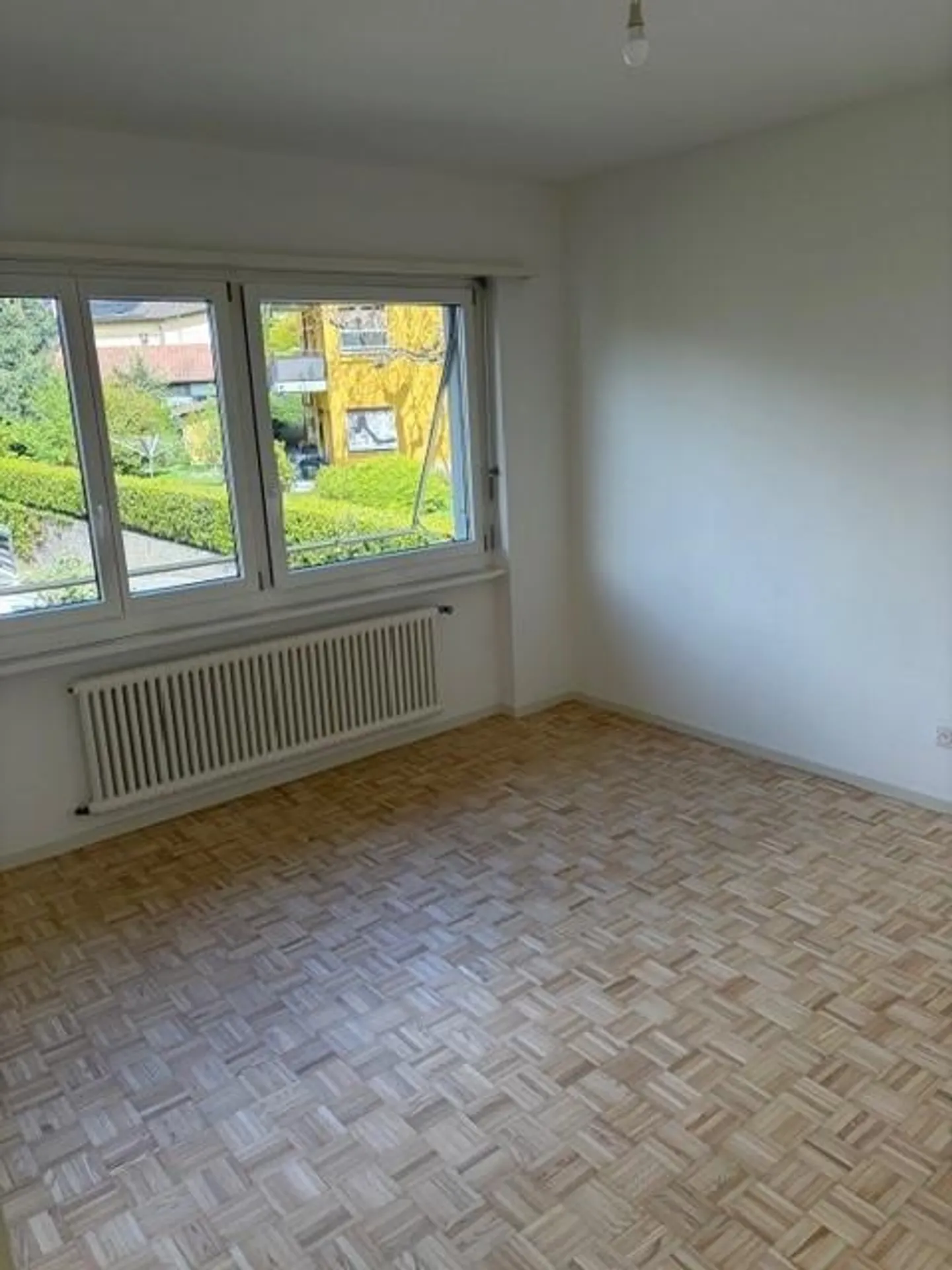 À LOUER APPARTEMENT SPACIEUX ET LUMINEUX PROCHE DES PRINCIPAUX SERVICES - Photo 8 sur 11