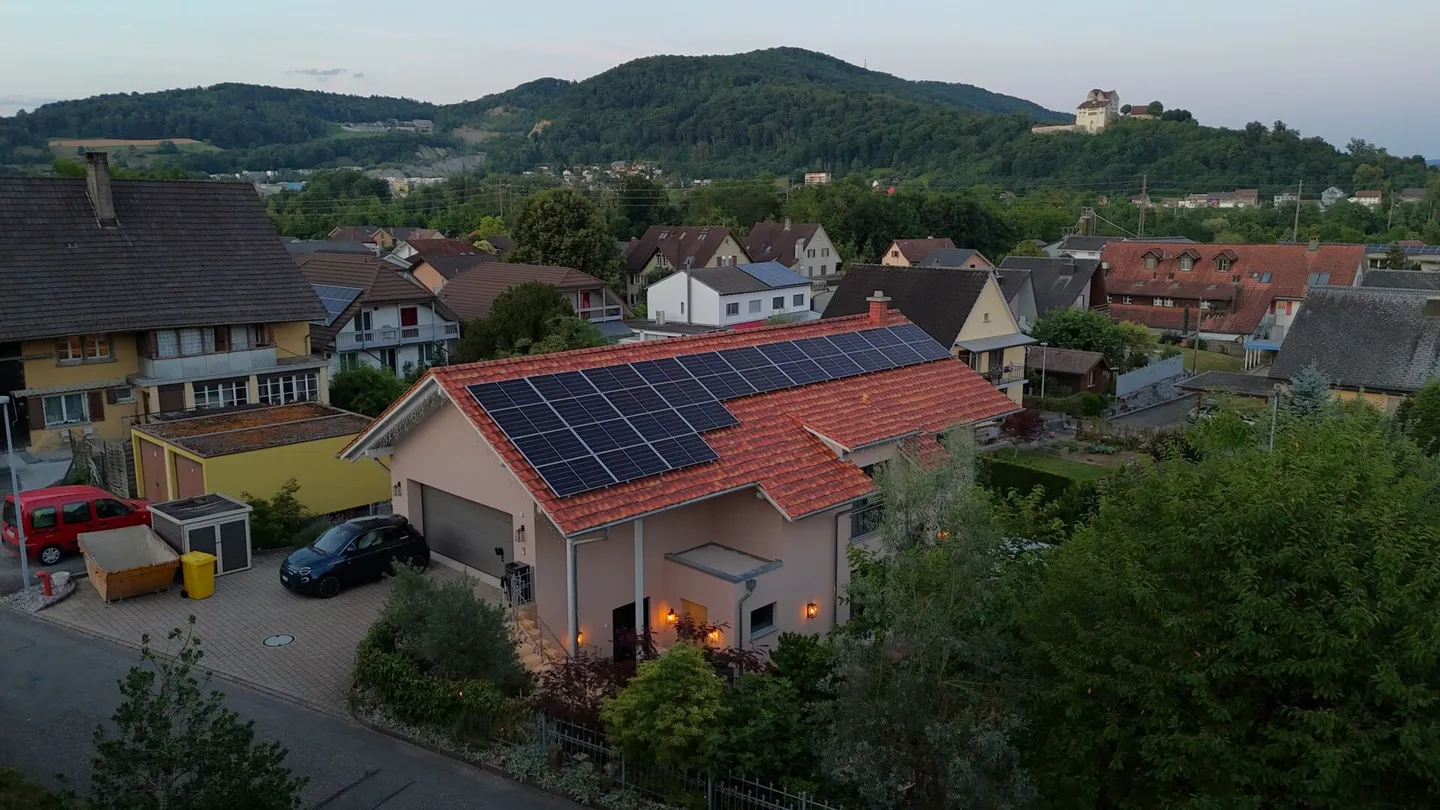 Vita contemporanea classica - Elegante casa unifamiliare di 9,5 stanze con giardino privato, Swimspa e Smart Home a Veltheim - Foto 30 di 30