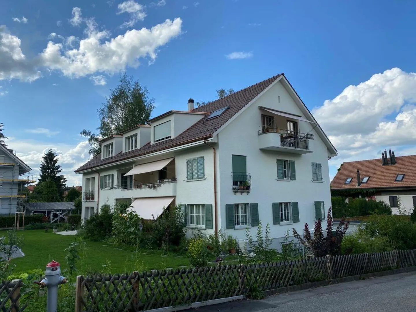 Appartement moderne et lumineux de 4 1/2 pièces au 1er étage - Photo 1 sur 15