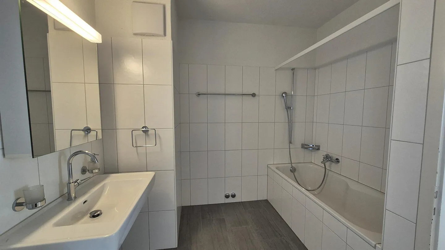 5.5-room apartment in the city center - Photo 5 of 6