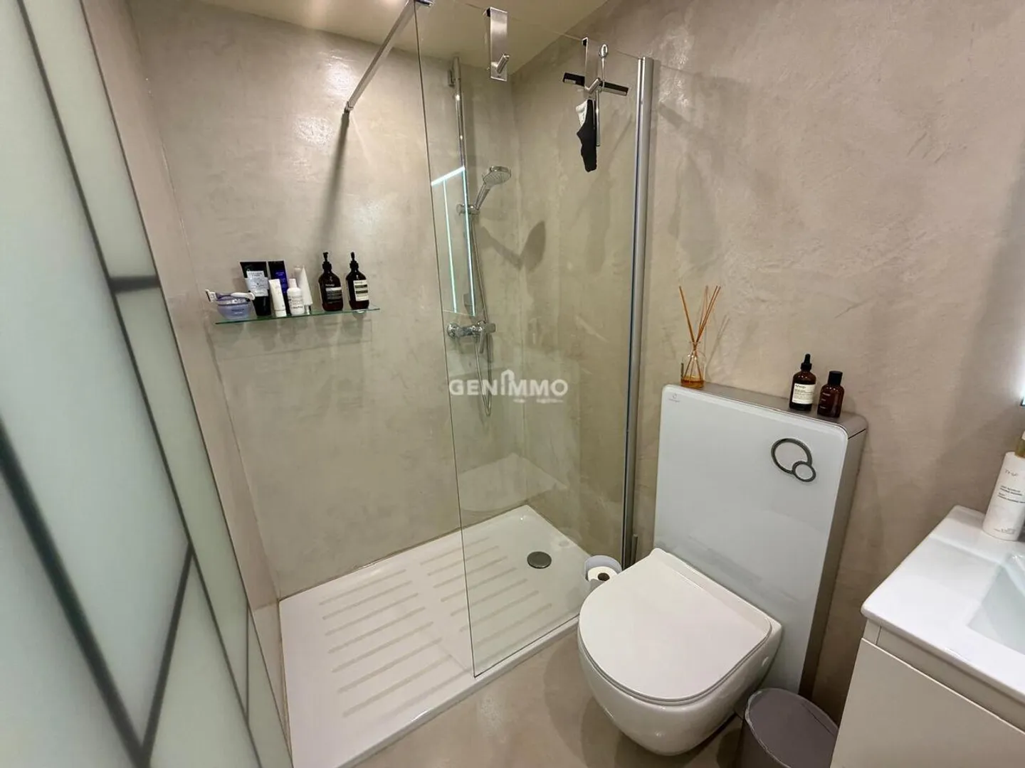 Magnificent Studio - Photo 4 of 5
