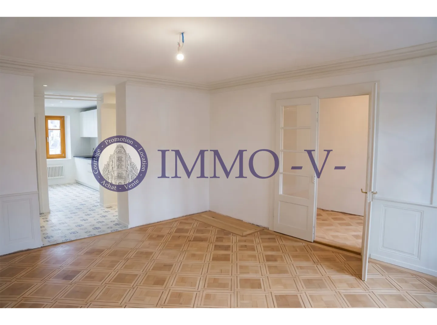 Fascino ed eleganza nel centro città - appartamento ristrutturato con carattere - Foto 1 di 8