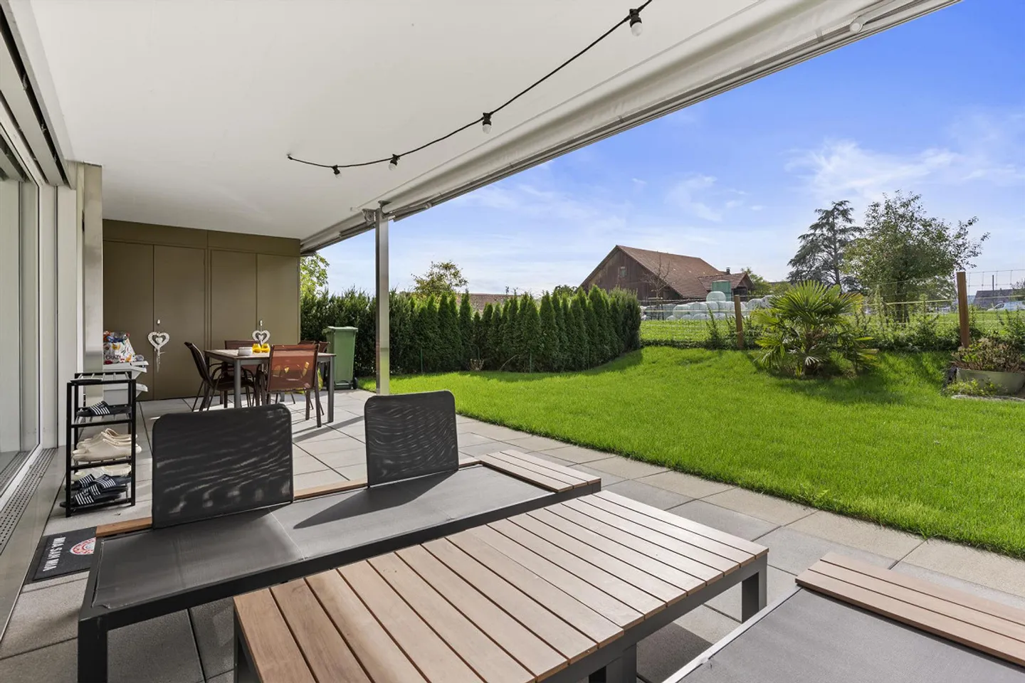 Dreamlike 3.5 Room Apartment with Large Garden & Open Field View - Photo 2 of 13