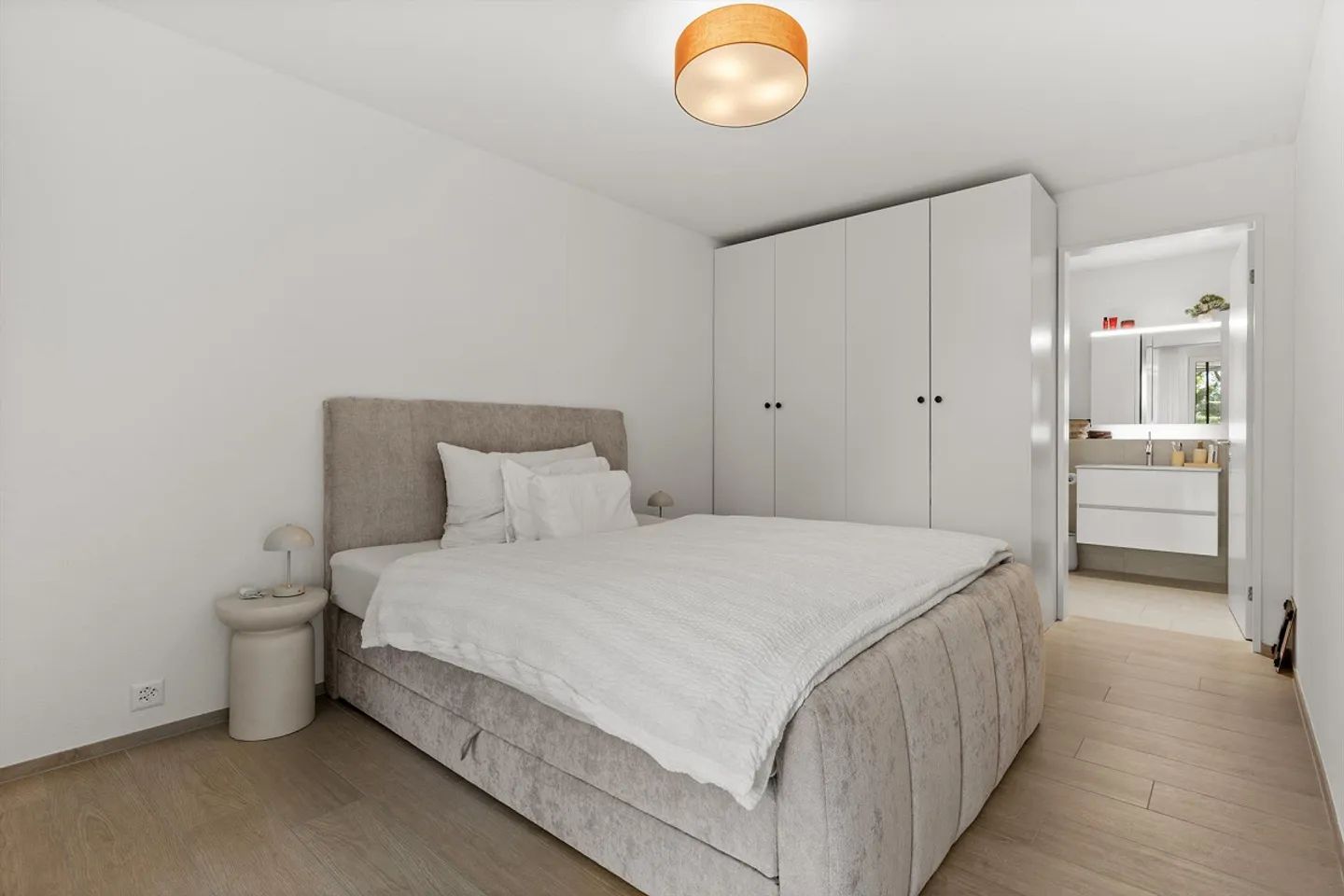 Dreamlike 3.5 Room Apartment with Large Garden & Open Field View - Photo 8 of 13