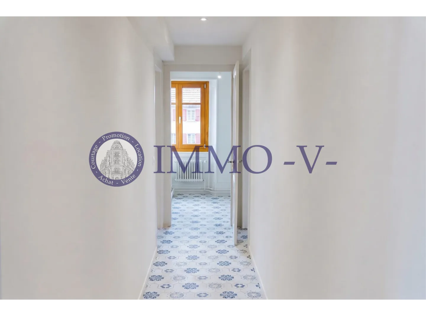 Fascino ed eleganza nel centro città - appartamento ristrutturato con carattere - Foto 7 di 8