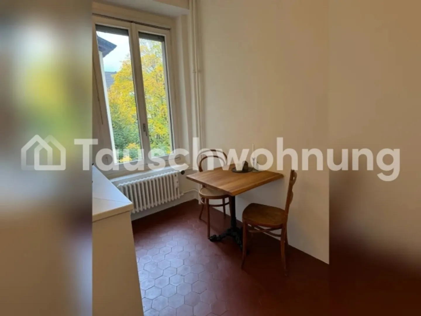 4 Room Old Building Bijou with Balcony in Wiedikon - Photo 6 of 8