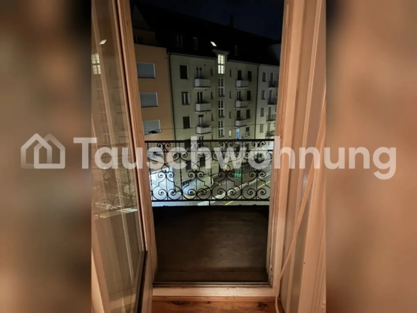 4 Room Old Building Bijou with Balcony in Wiedikon - Photo 8 of 8