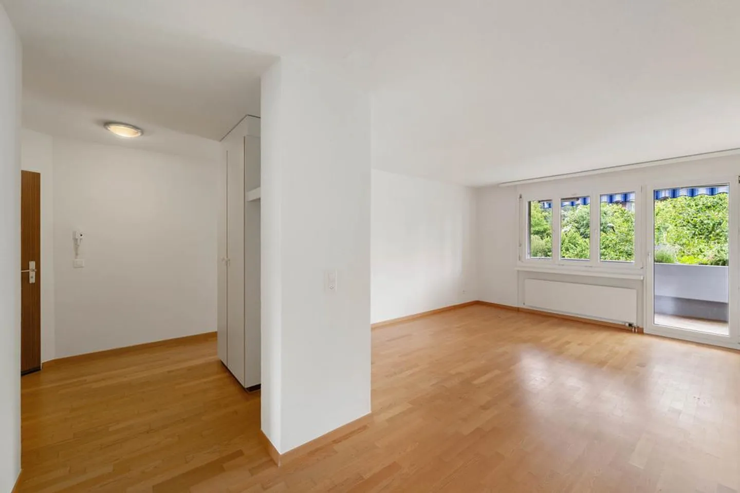 Geräumige Wohnung in ruhiger Lage - Foto 3 von 8