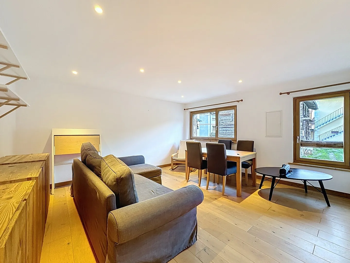 Apartment for rent - Photo 2 of 11