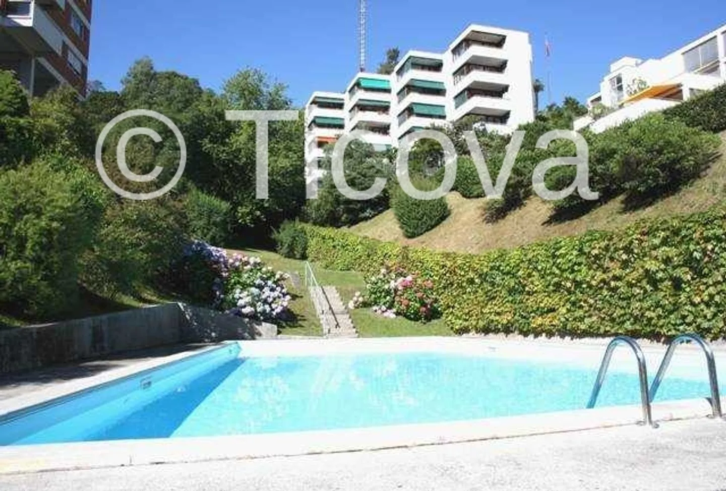 Appartement rénové avec vue sur le lac - Photo 9 sur 10