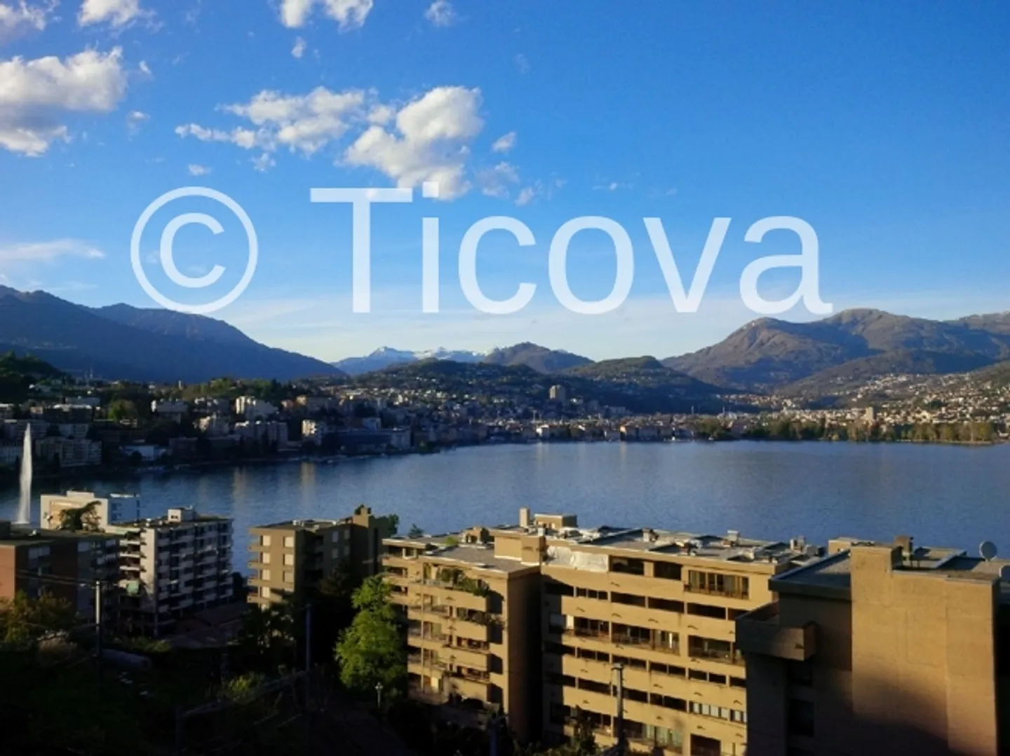 Appartement rénové avec vue sur le lac - Photo 10 sur 10