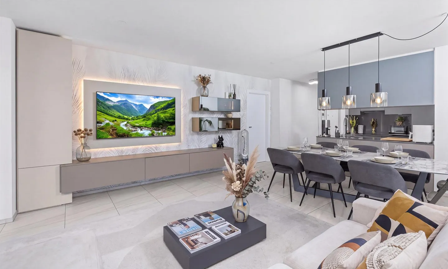 ELEGANT UND MODERN 4.5 ZIMMER IM OBERSTEN STOCK IN BALERNA - Foto 1 von 10