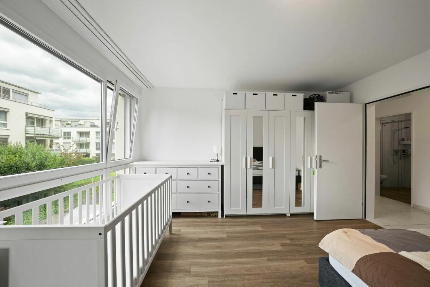 4.5-room apartments in a quiet location with unobstructed views - Photo 6 of 19
