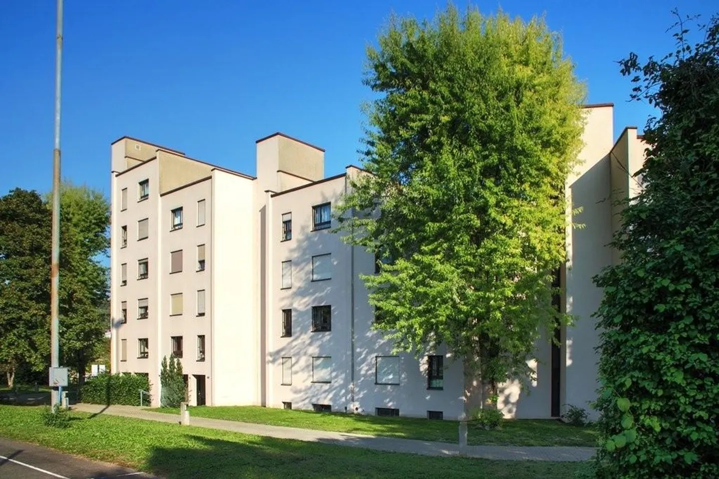 Helle Wohnung mit Gartenblick - Foto 1 von 10