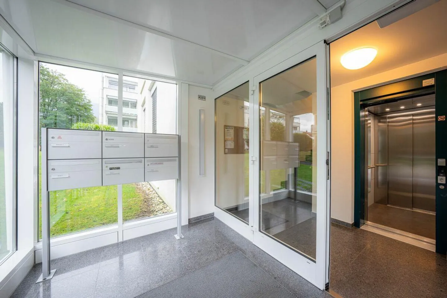 4.5-room apartments in a quiet location with unobstructed views - Photo 10 of 19