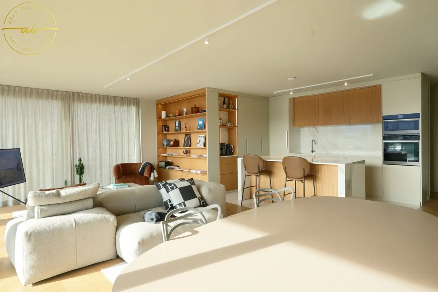 REFINED 3.5-ROOM DESIGN APARTMENT WITH FINISHES - Photo 2 of 13