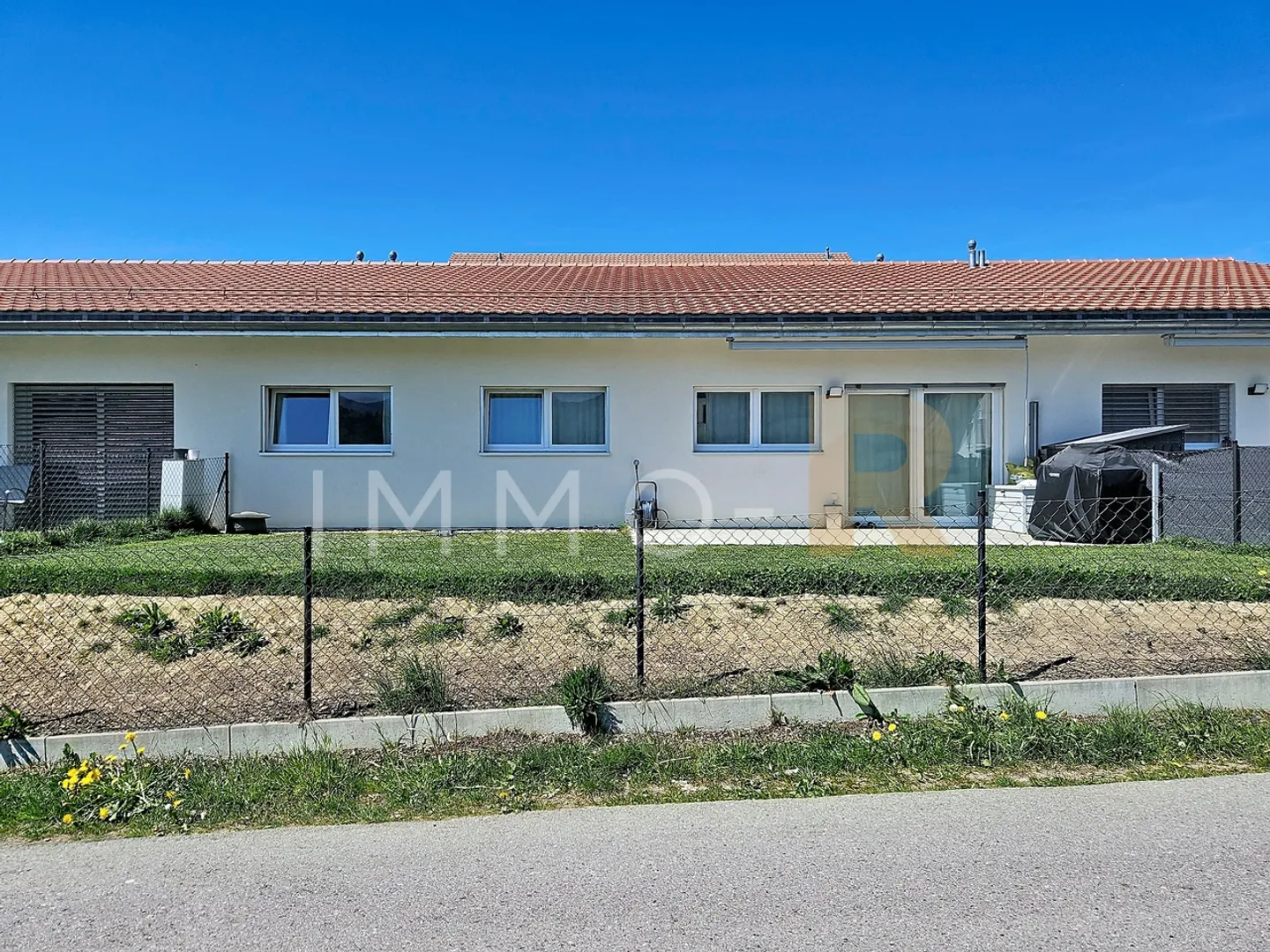 3,5-Zimmer-Wohnung mit Garten und freier Aussicht - Foto 3 von 7