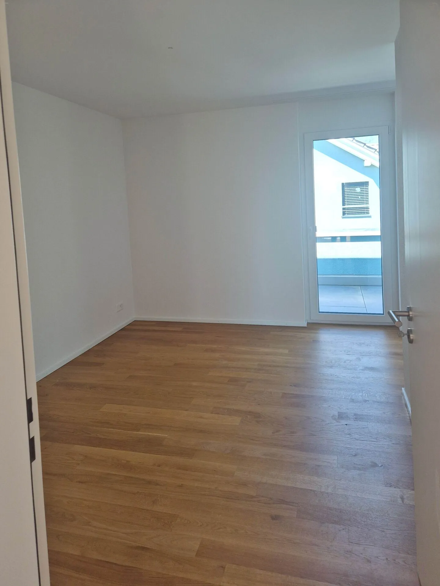 PETIT. FIN. ALPES À VOTRE PORTE. - APPARTEMENT EN ATTIQUE AVEC TERRASSE PANORAMIQUE À COUPER LE SOUFFLE - Photo 8 sur 12