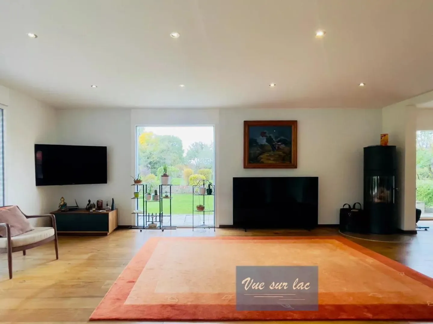 Unique contemporary villa on a beautiful and large plot - Photo 10 of 13