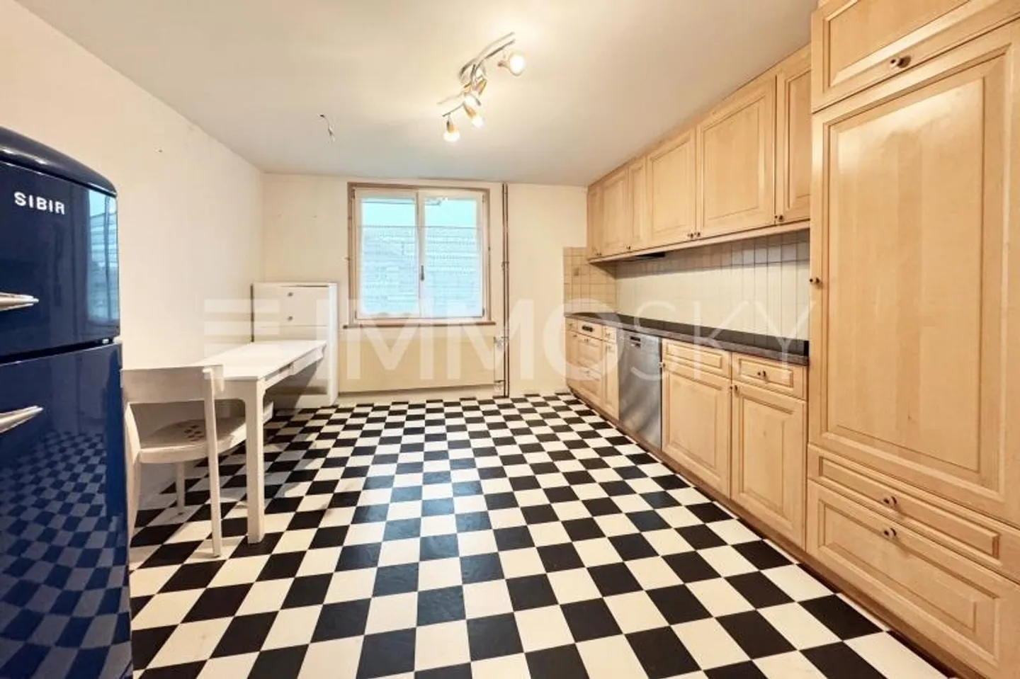 The Whispering of the Trees Up Close - Photo 5 of 5